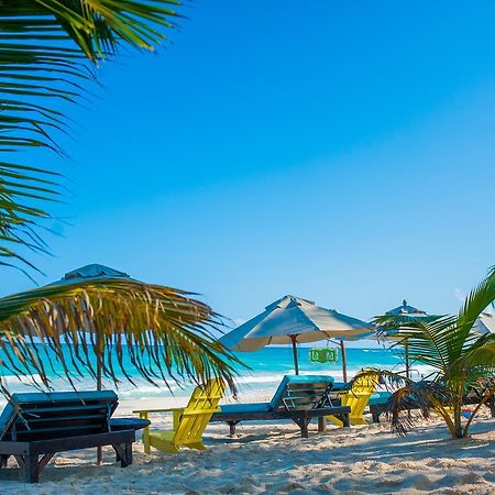 Cabanas La Luna Hotel Тулум Екстериор снимка