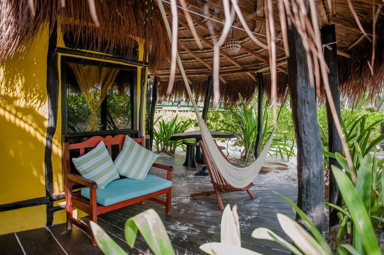Cabanas La Luna Hotel Тулум Екстериор снимка