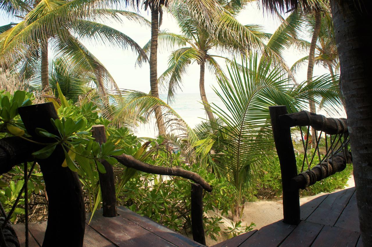 Cabanas La Luna Hotel Тулум Екстериор снимка