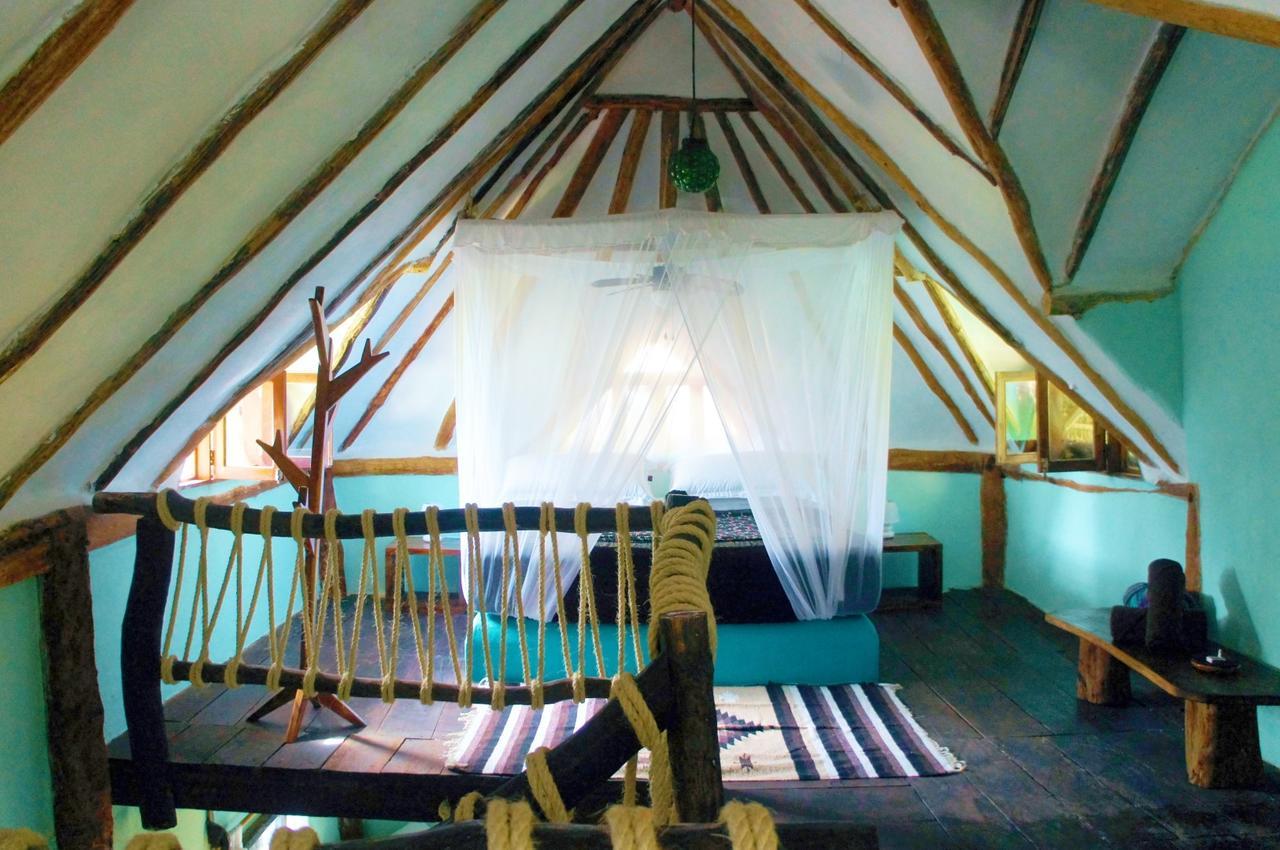 Cabanas La Luna Hotel Тулум Екстериор снимка