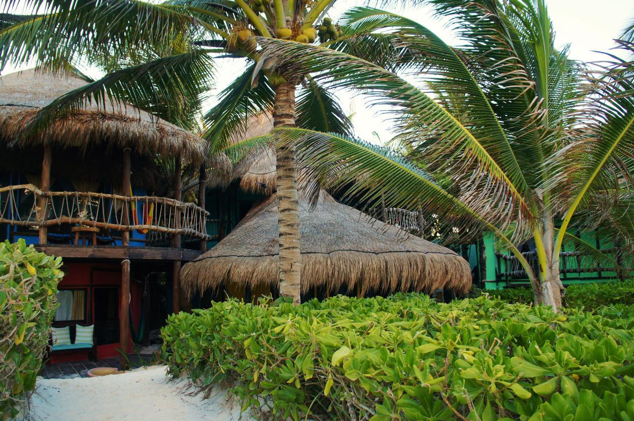 Cabanas La Luna Hotel Тулум Екстериор снимка